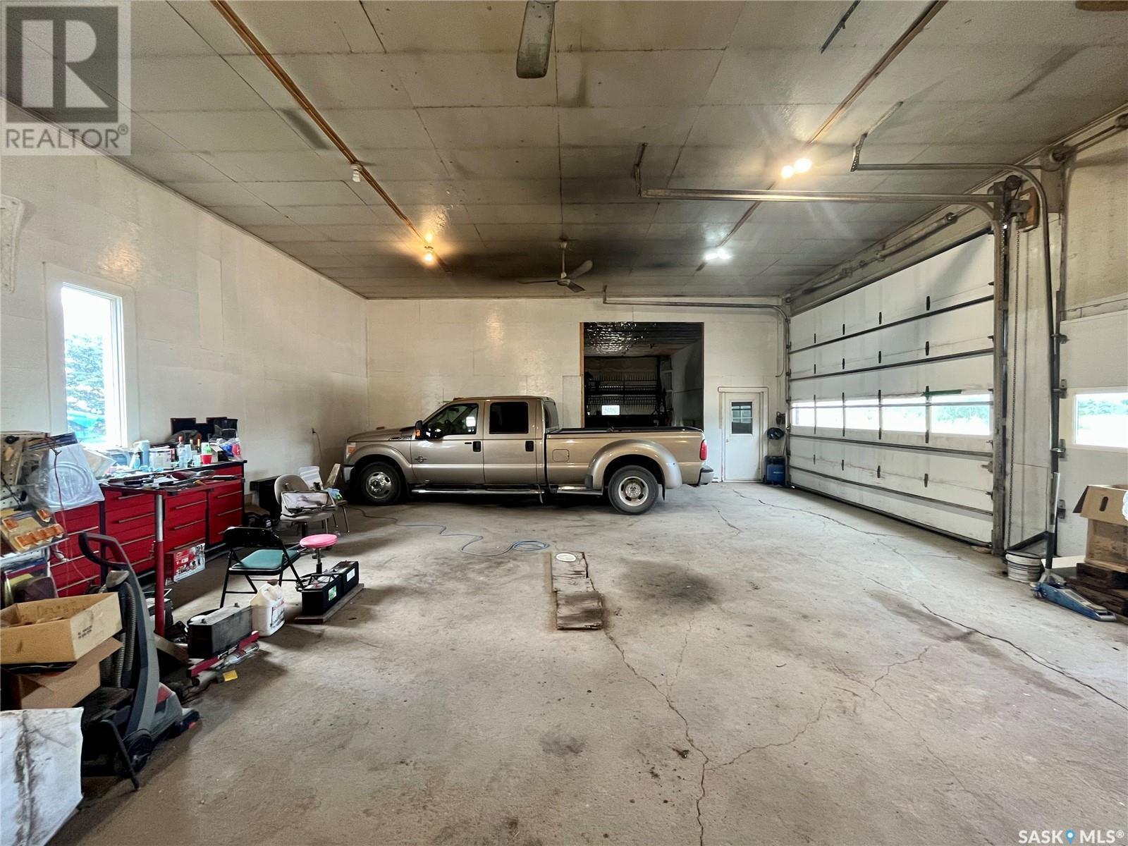 Ruecker Acreage, Abernethy Rm No. 186, SK - Indoor Photo Showing Garage