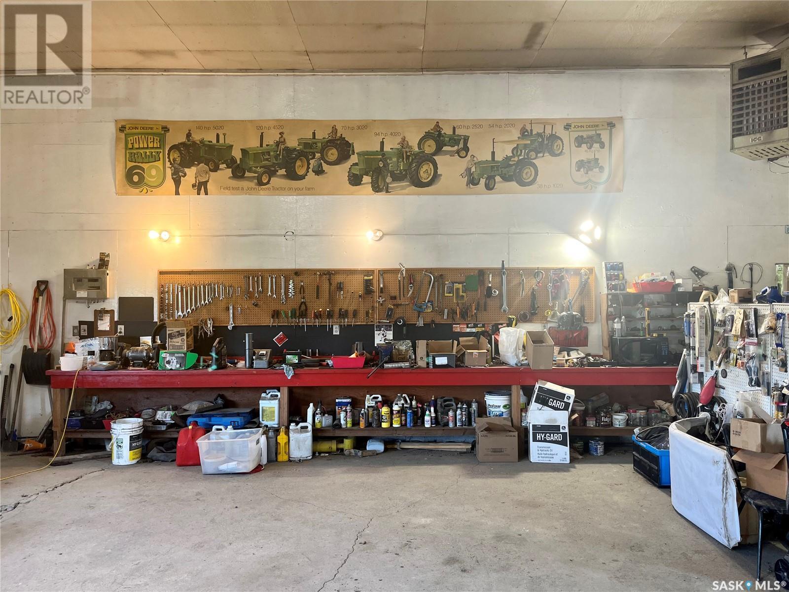 Ruecker Acreage, Abernethy Rm No. 186, SK - Indoor Photo Showing Garage