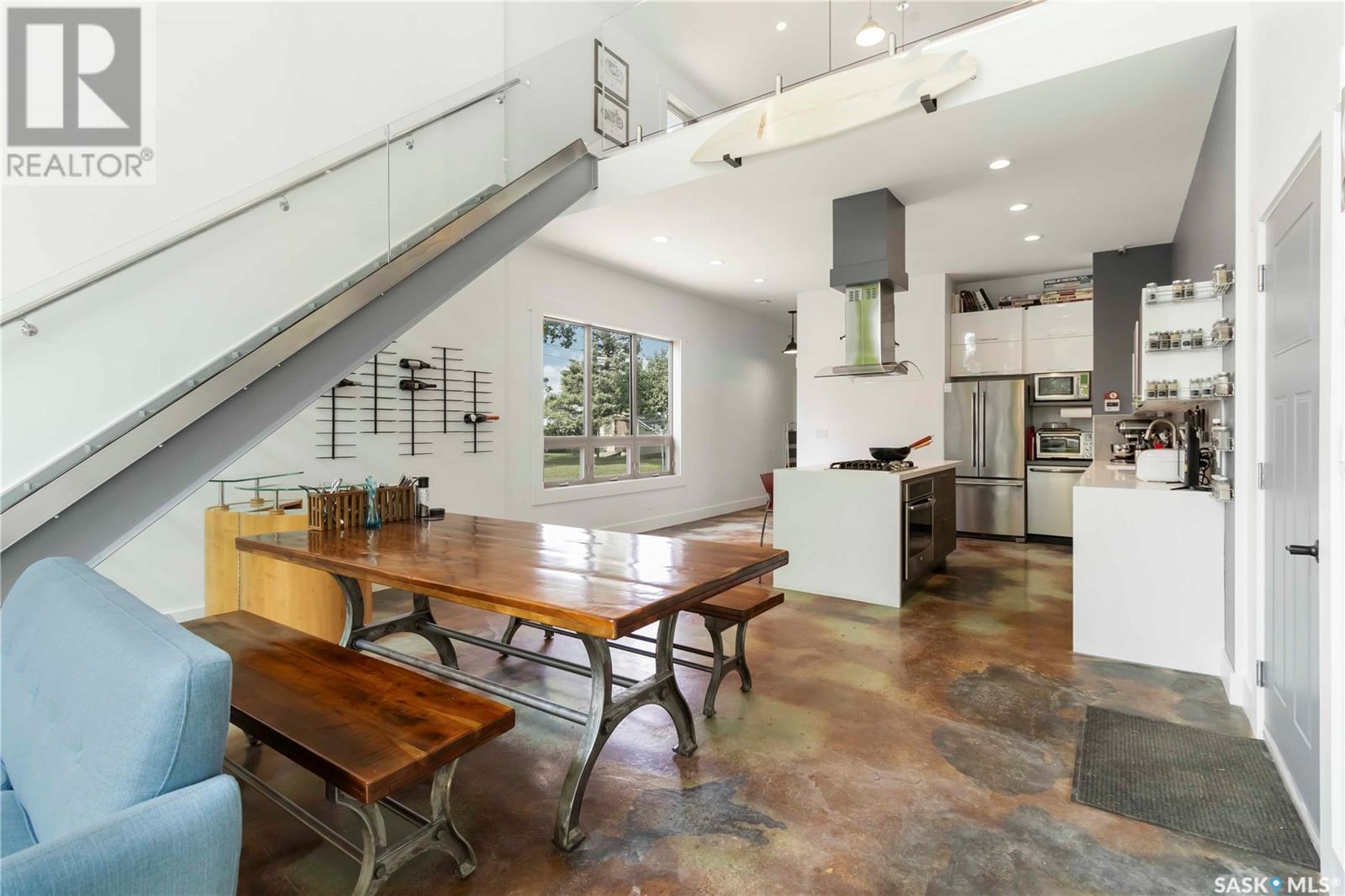 314 Fifth Avenue E, Watrous, SK - Indoor