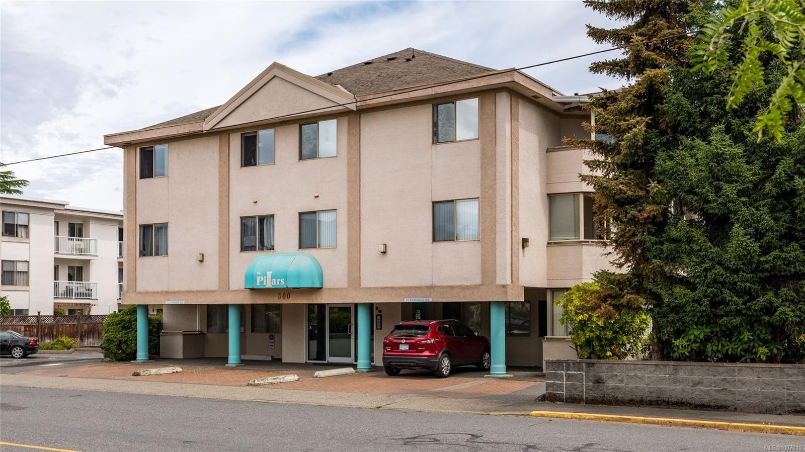 105-300 Bundock Ave, Duncan, BC - Outdoor