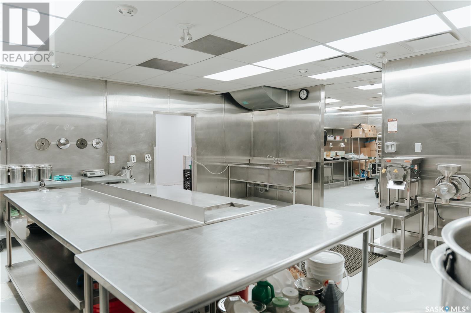 1715 South Railway Street, Regina, SK