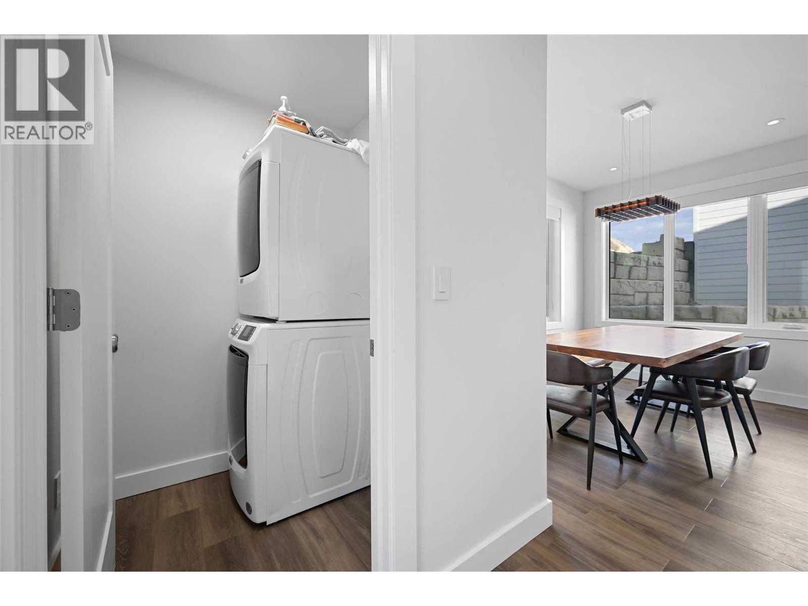 726 Taynton Drive, Invermere, BC - Indoor