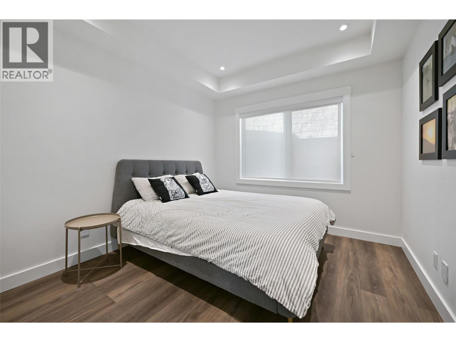 726 Taynton Drive, Invermere, BC - Indoor Photo Showing Bedroom
