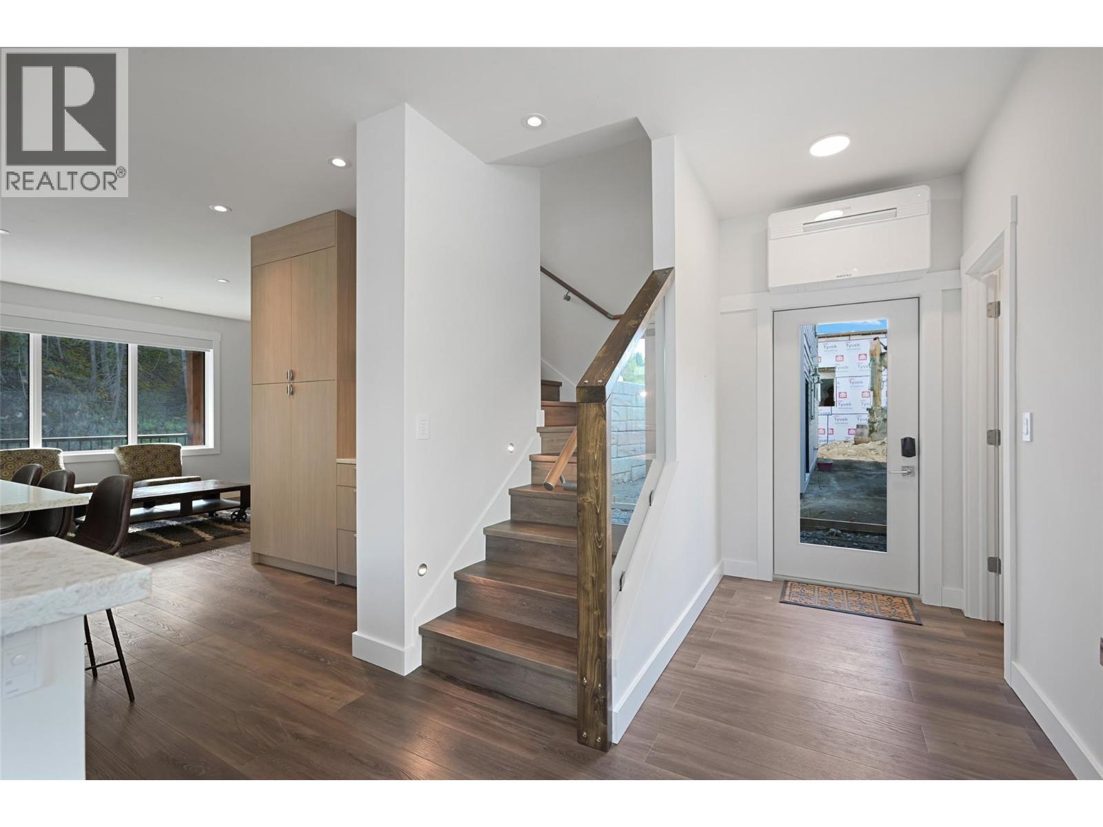 726 Taynton Drive, Invermere, BC - Indoor