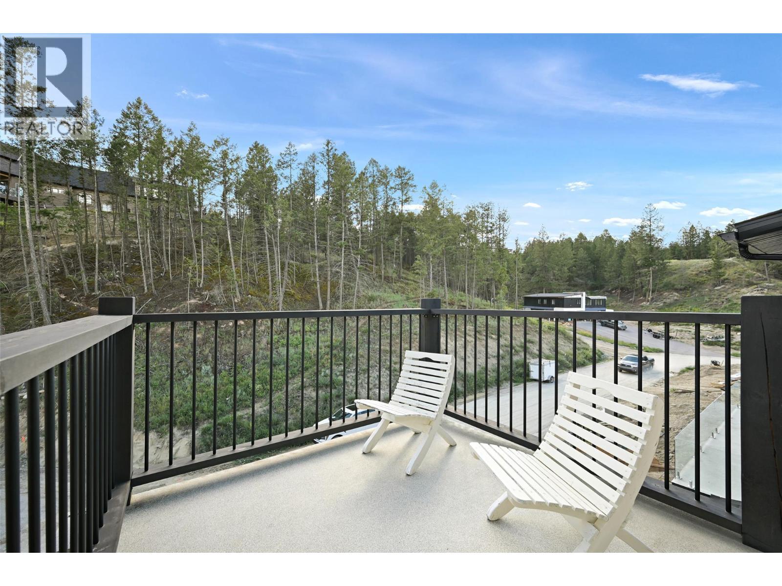 726 Taynton Drive, Invermere, BC - Outdoor With Exterior