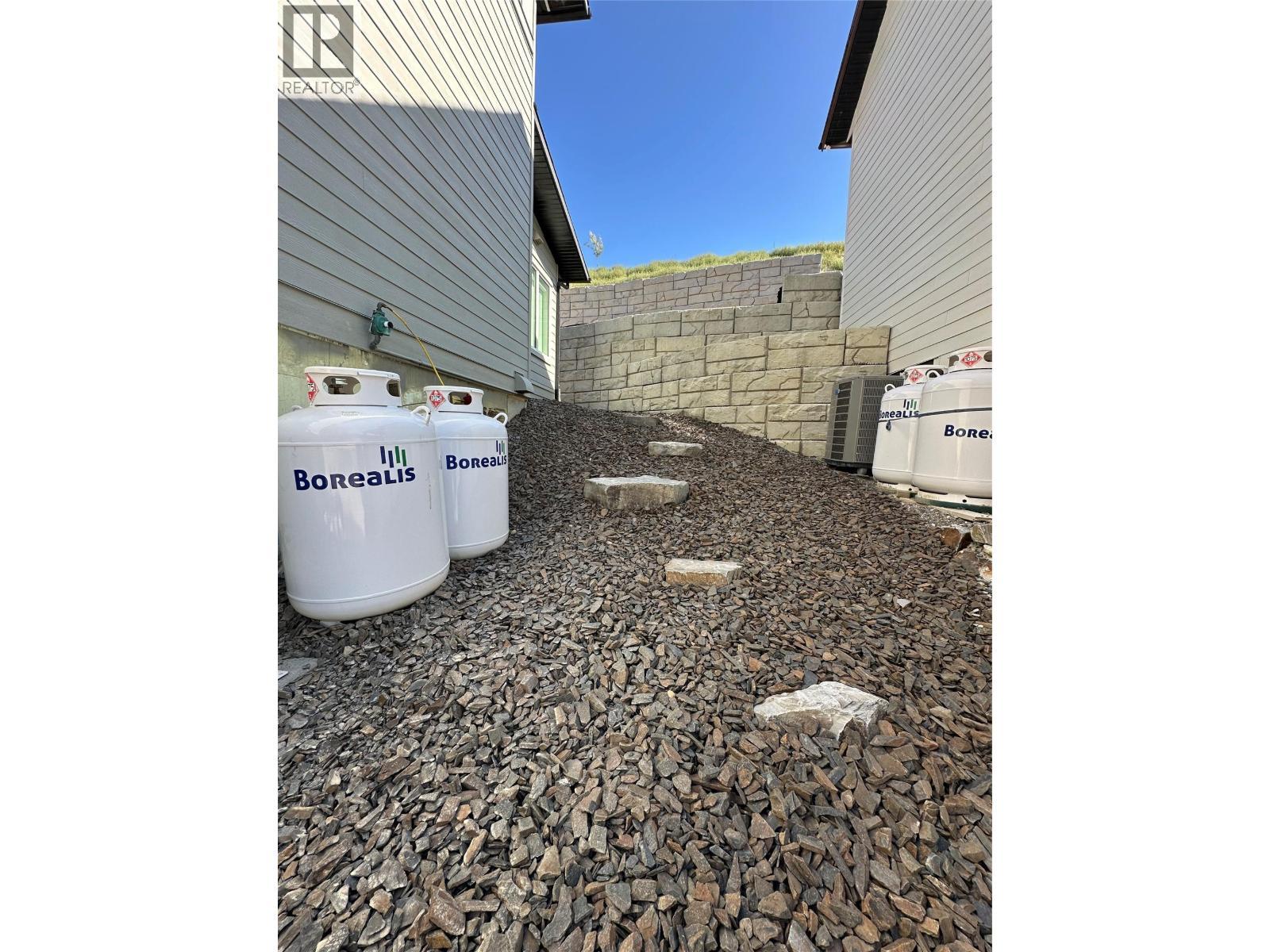 726 Taynton Drive, Invermere, BC -