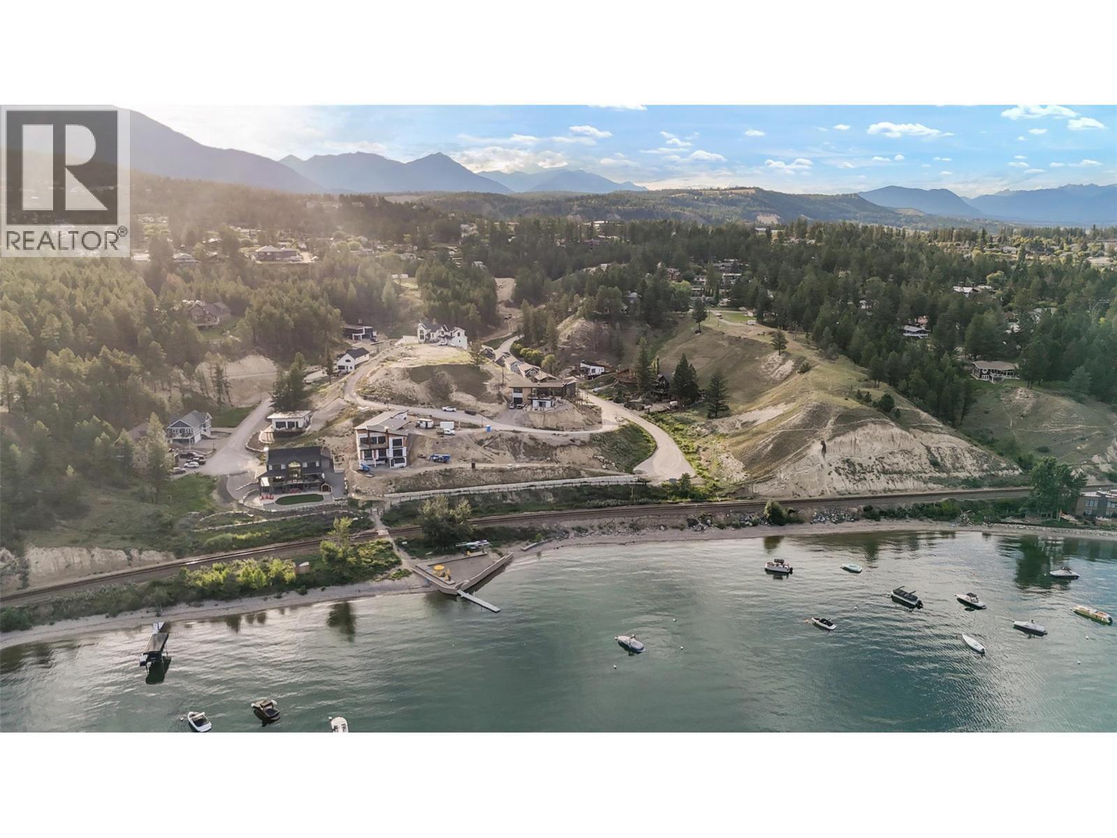 726 Taynton Drive, Invermere, BC - Outdoor With Body Of Water With View