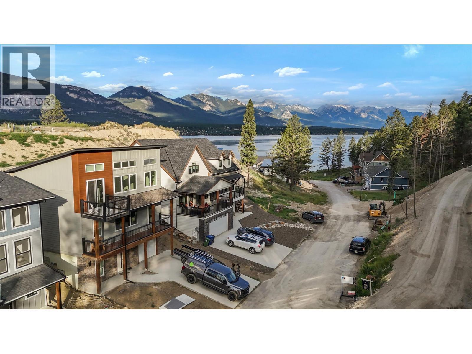 726 Taynton Drive, Invermere, BC - Outdoor With View