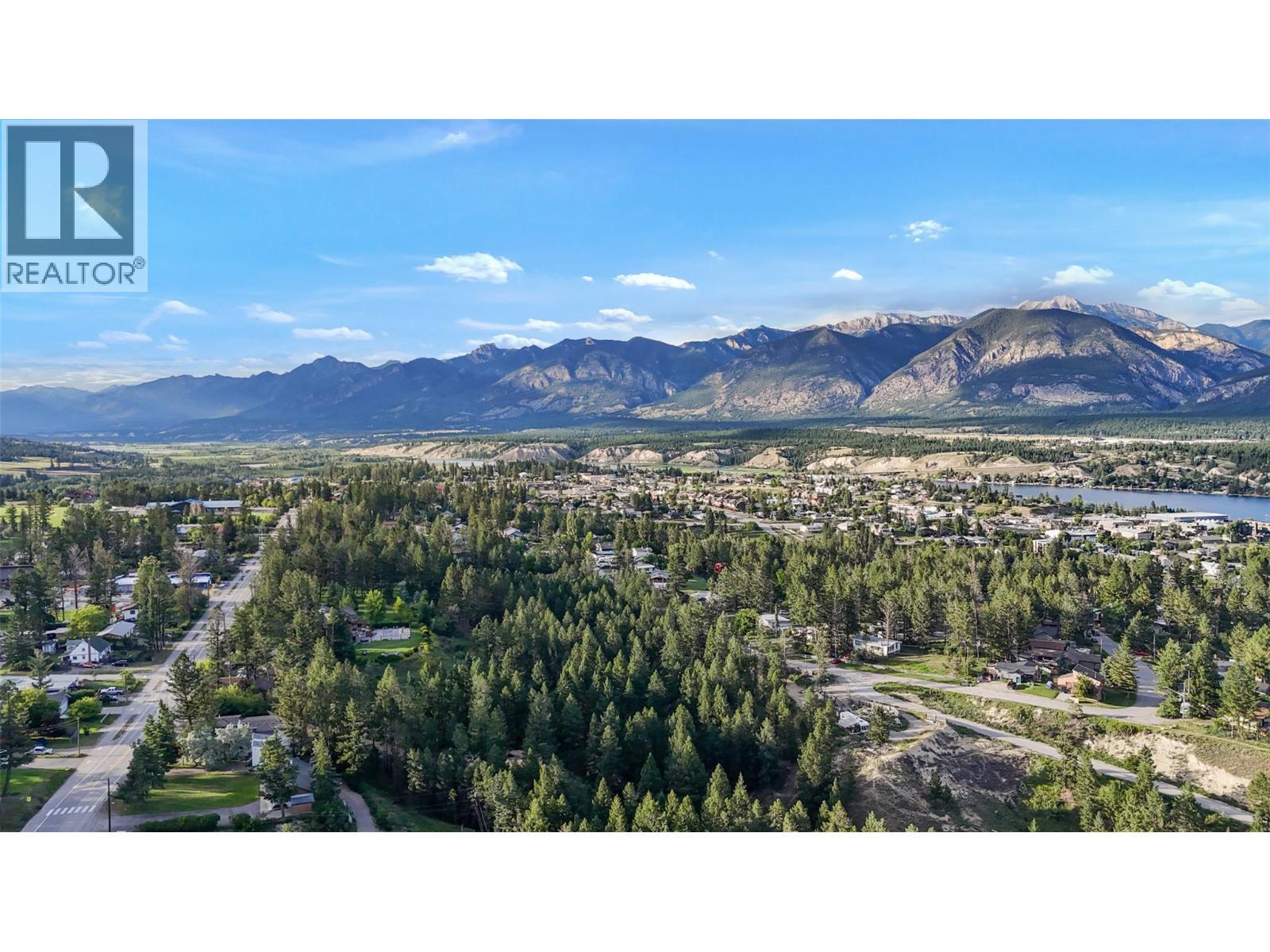726 Taynton Drive, Invermere, BC - Outdoor With View