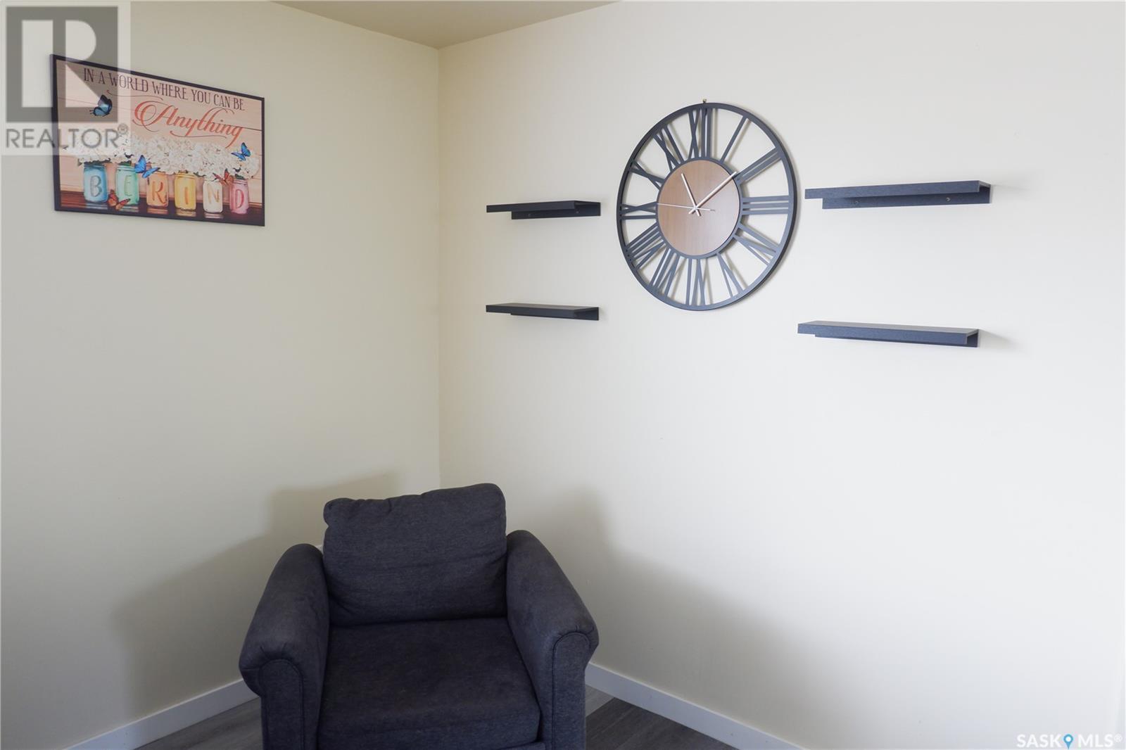 215 Kerry Street, Limerick, SK - Indoor Photo Showing Other Room