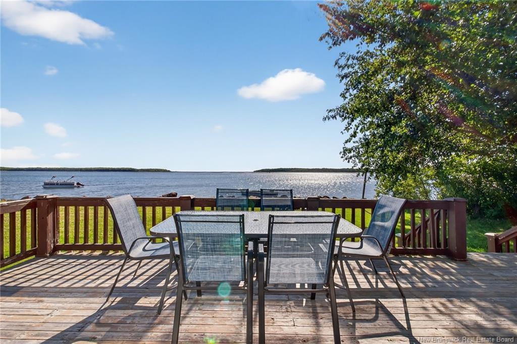 18 De La Mer Blvd, Cocagne, NB