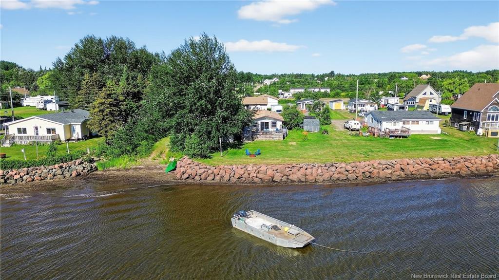 18 De La Mer Blvd, Cocagne, NB