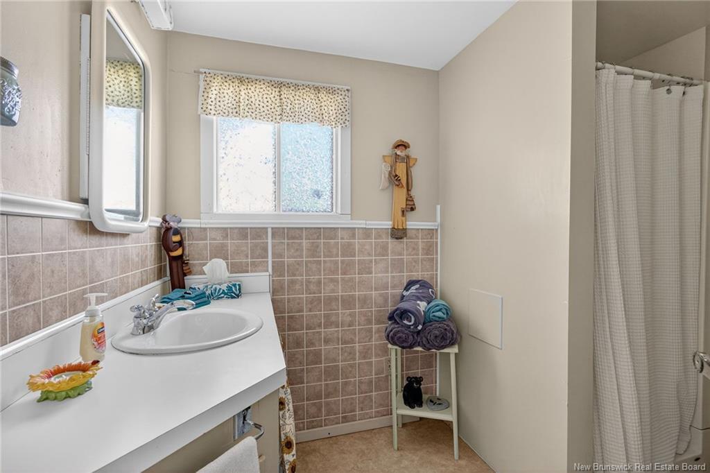 18 De La Mer Blvd, Cocagne, NB