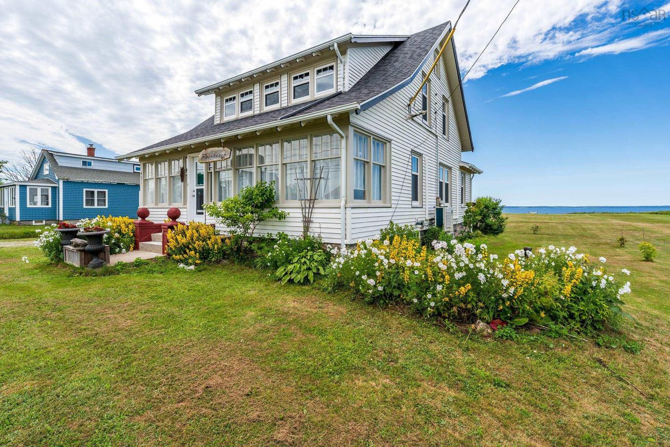 451 Highway 1, Comeauville, NS