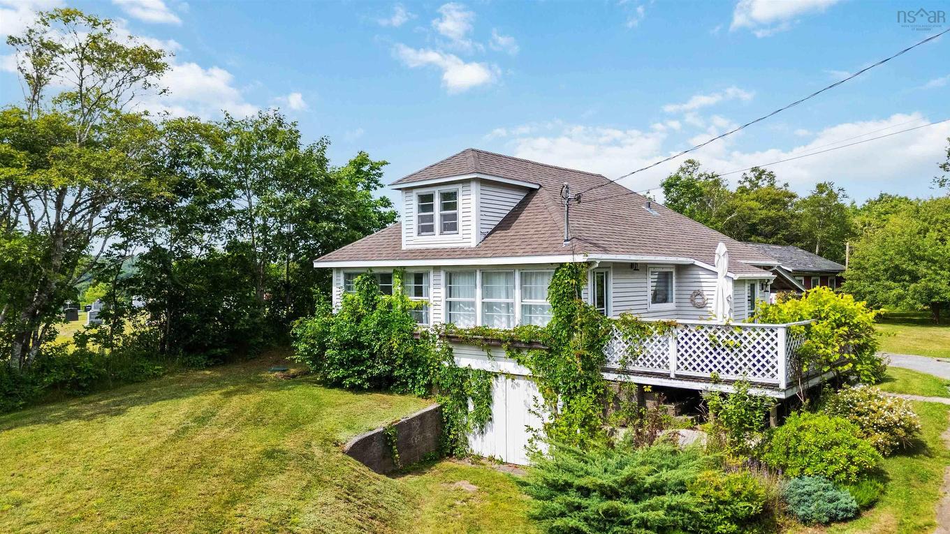 291 Central Port Mouton Road, Port Mouton, NS