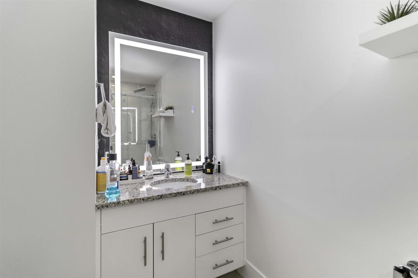 805 15 Kings Wharf Place, Dartmouth, NS