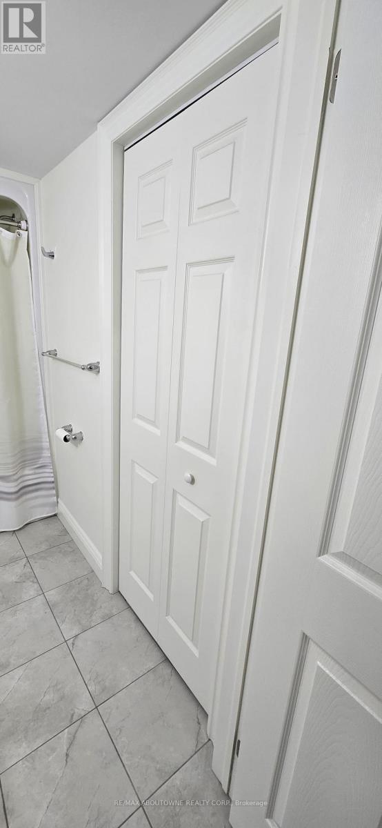 402 - 64 Frederick Drive, Guelph, ON - Indoor Photo Showing Other Room