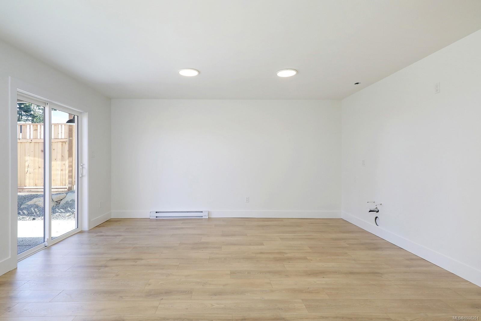 B-1369 Galerno Rd, Campbell River, BC - Indoor Photo Showing Other Room