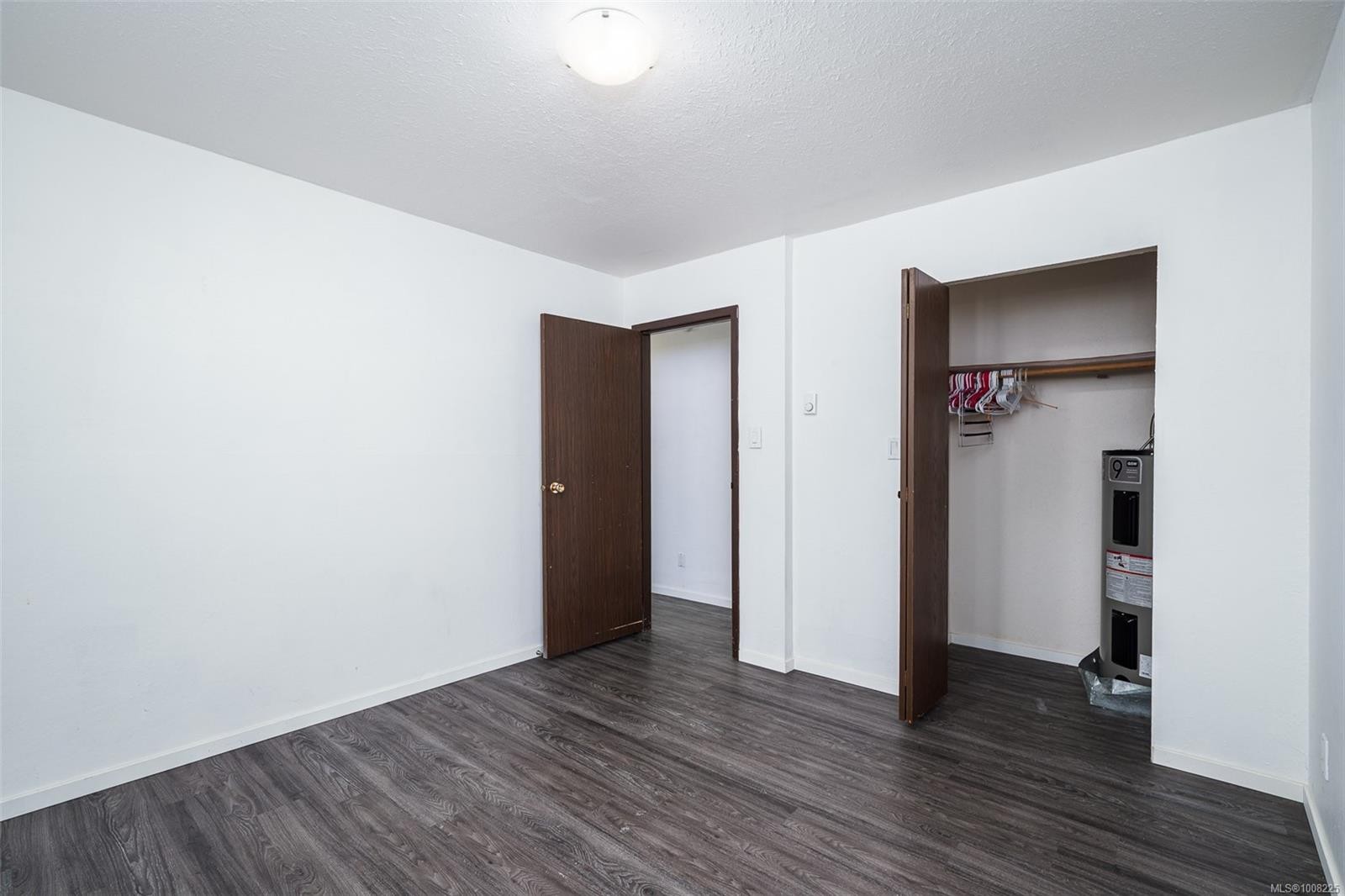 106-611 Macmillan Dr, Sayward, BC - Indoor Photo Showing Other Room