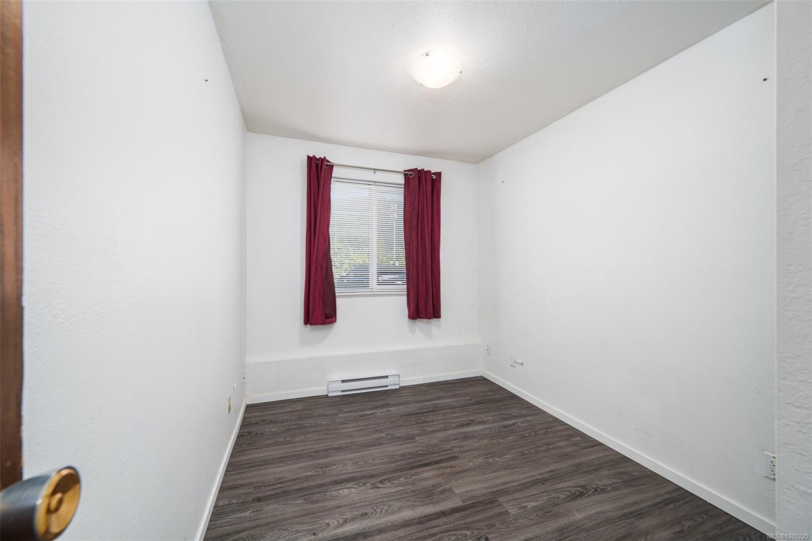 106-611 Macmillan Dr, Sayward, BC - Indoor Photo Showing Other Room