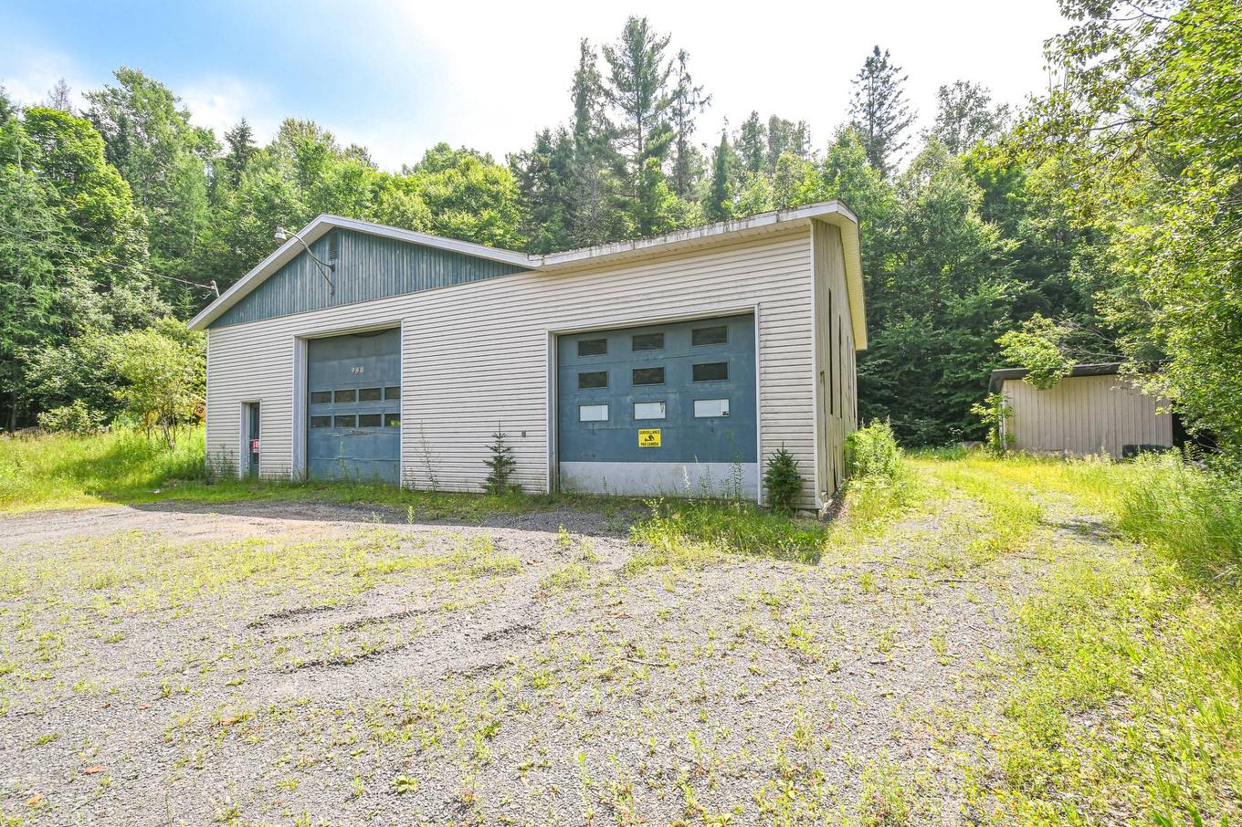 Façade - 980 Ch. De La Source, Sainte-Adèle, QC
