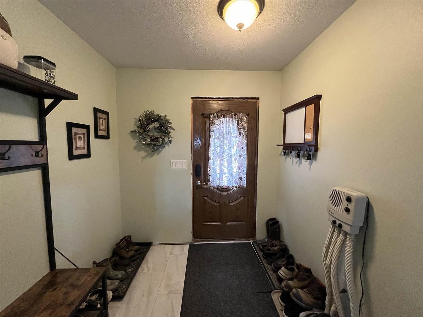 1 King St., Mine Centre, ON