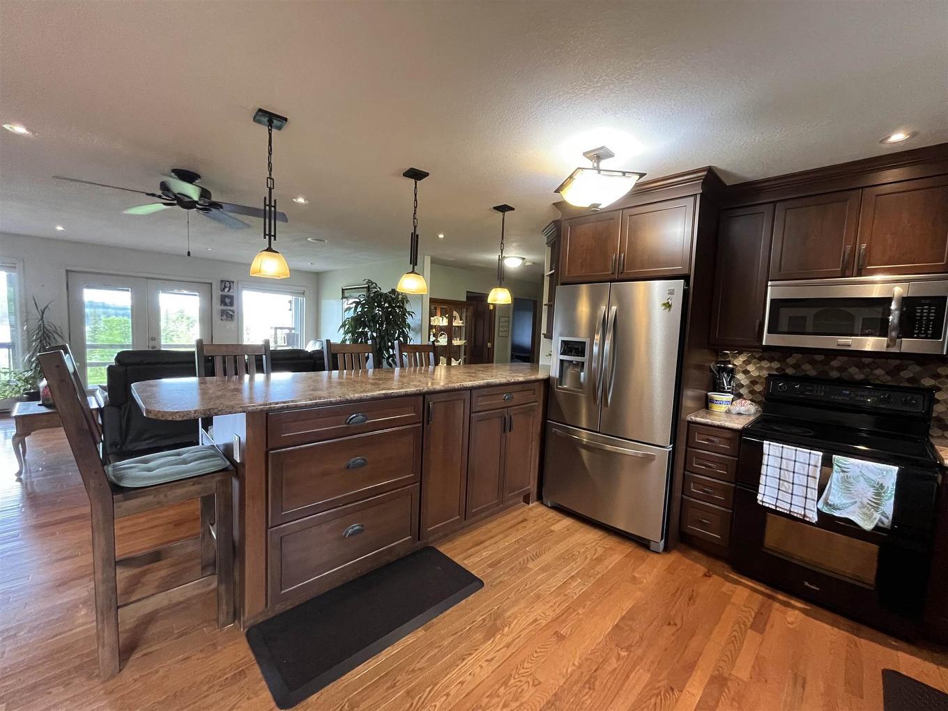 1 King St., Mine Centre, ON