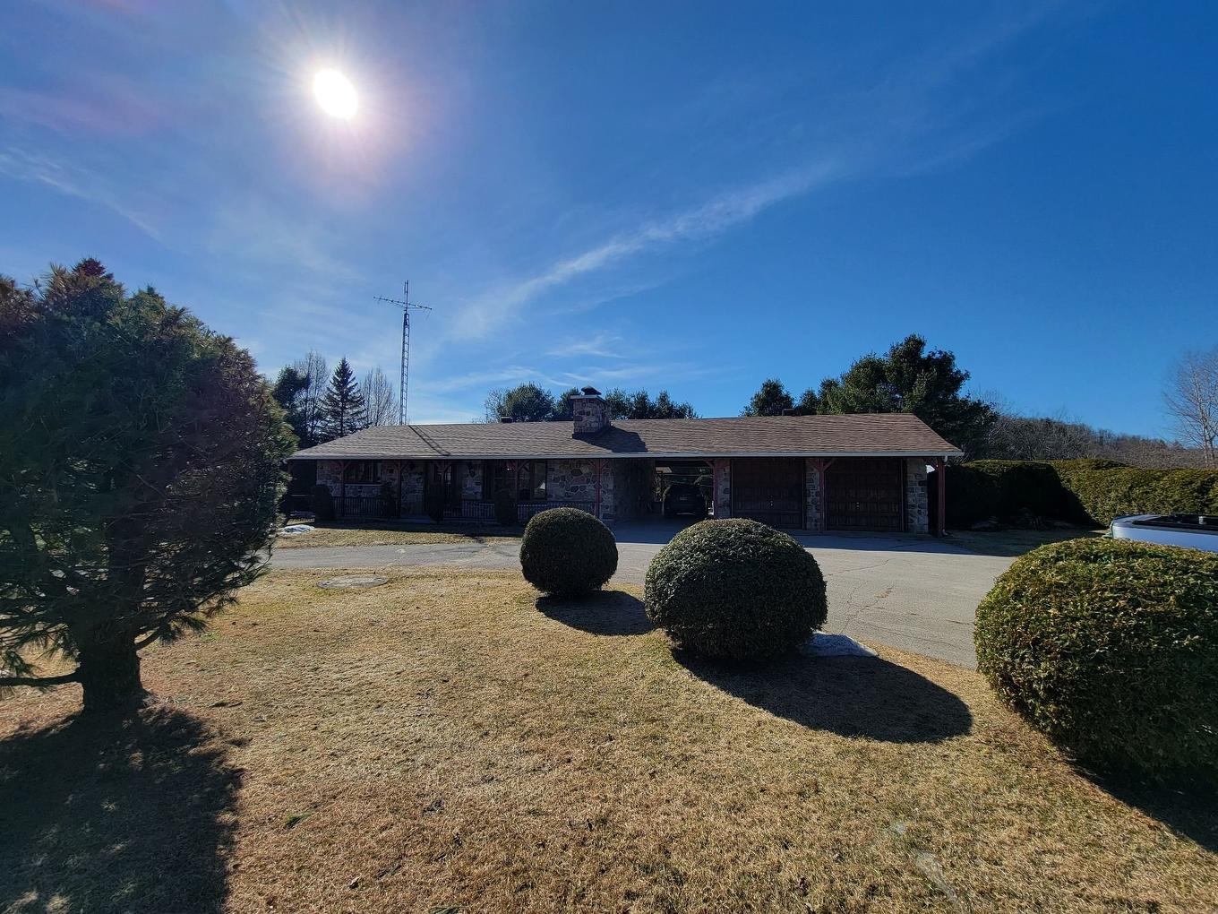 Frontage - 45 Ch. De St-Michel, Brownsburg-Chatham, QC - Outdoor