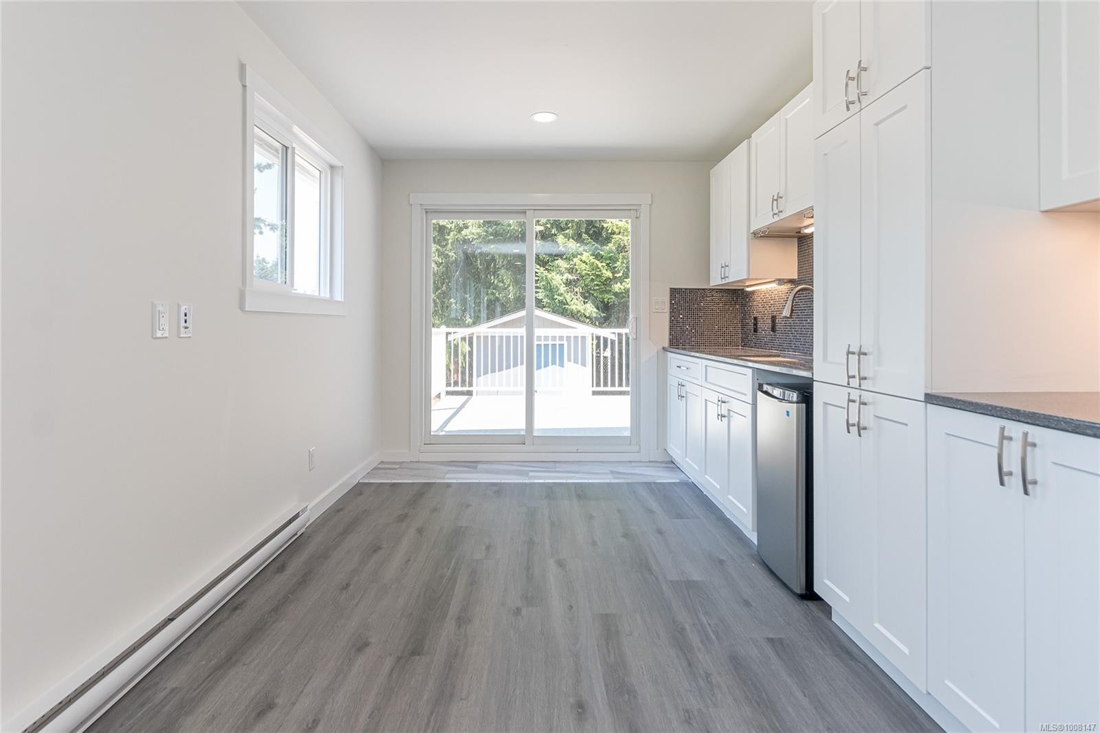 5350 Metral Dr, Nanaimo, BC