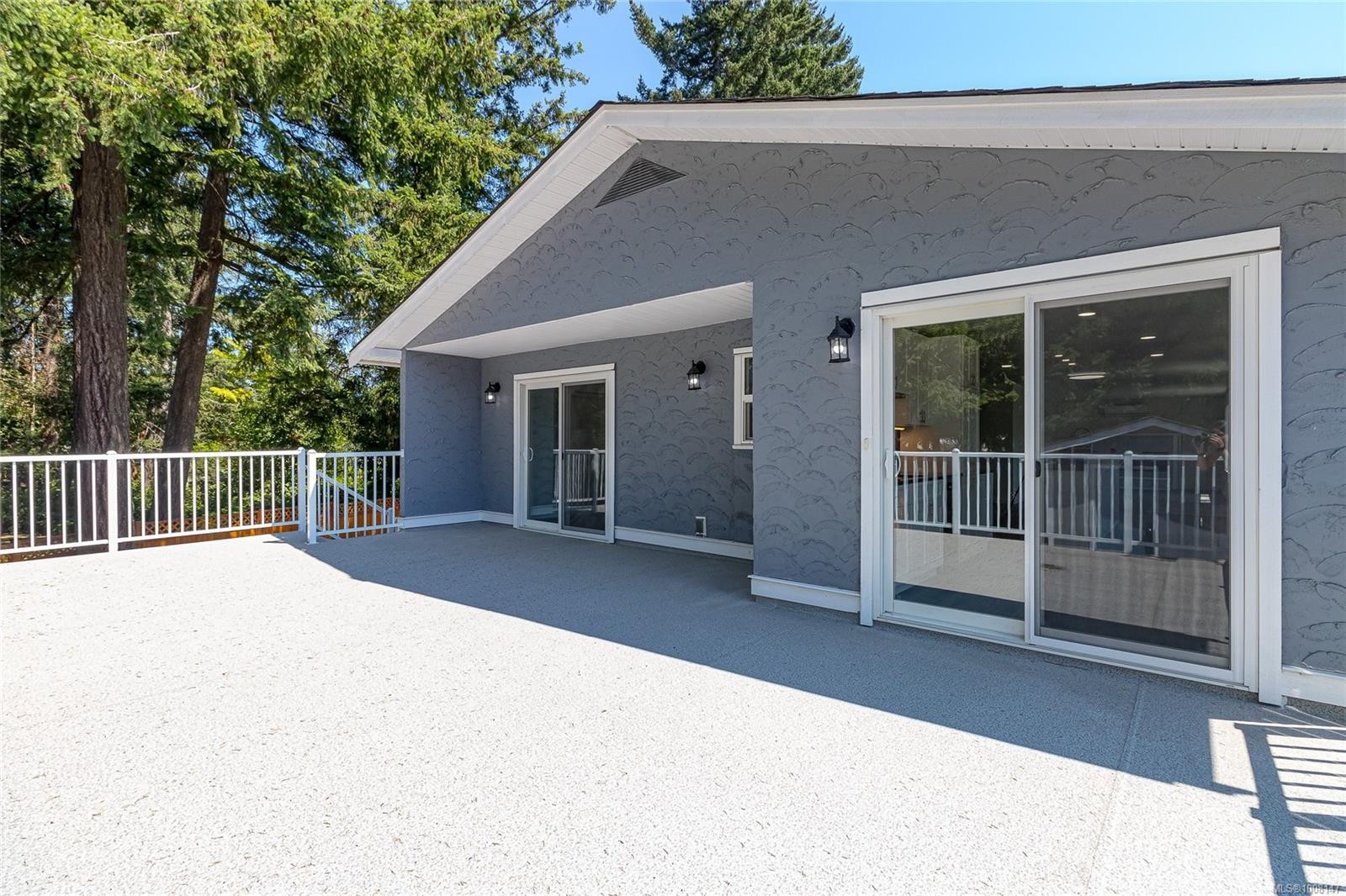 5350 Metral Dr, Nanaimo, BC