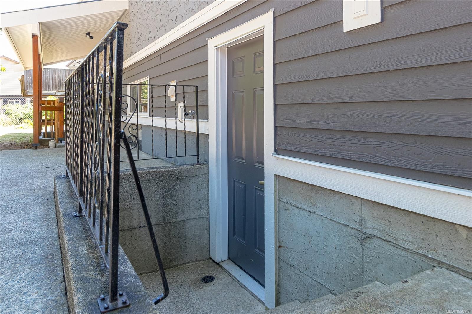 5350 Metral Dr, Nanaimo, BC