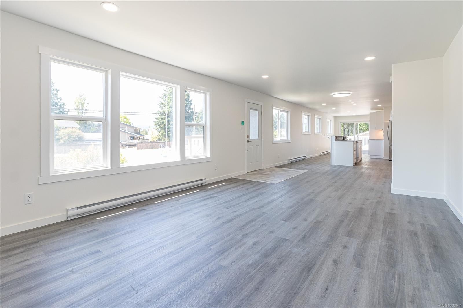 5350 Metral Dr, Nanaimo, BC