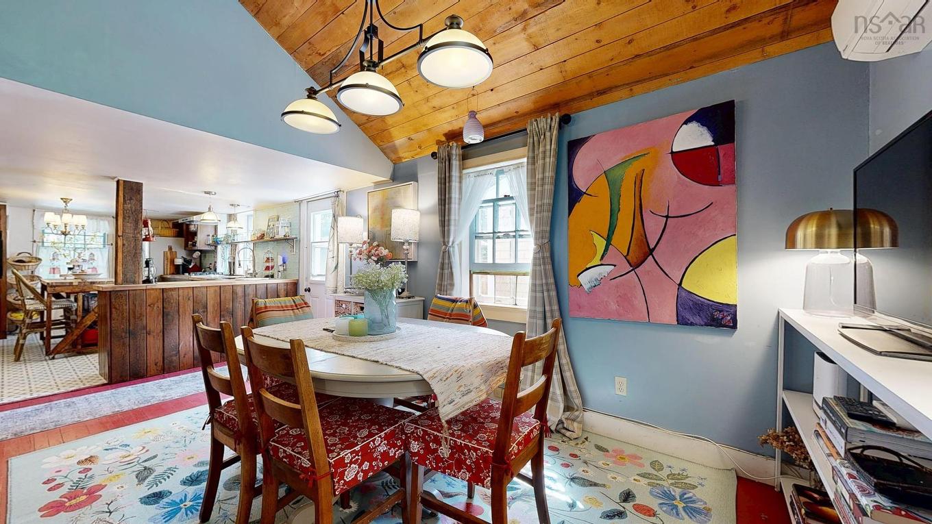 17 George Street, Shelburne, NS