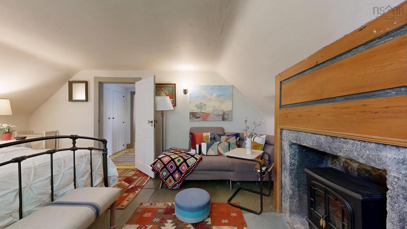 17 George Street, Shelburne, NS