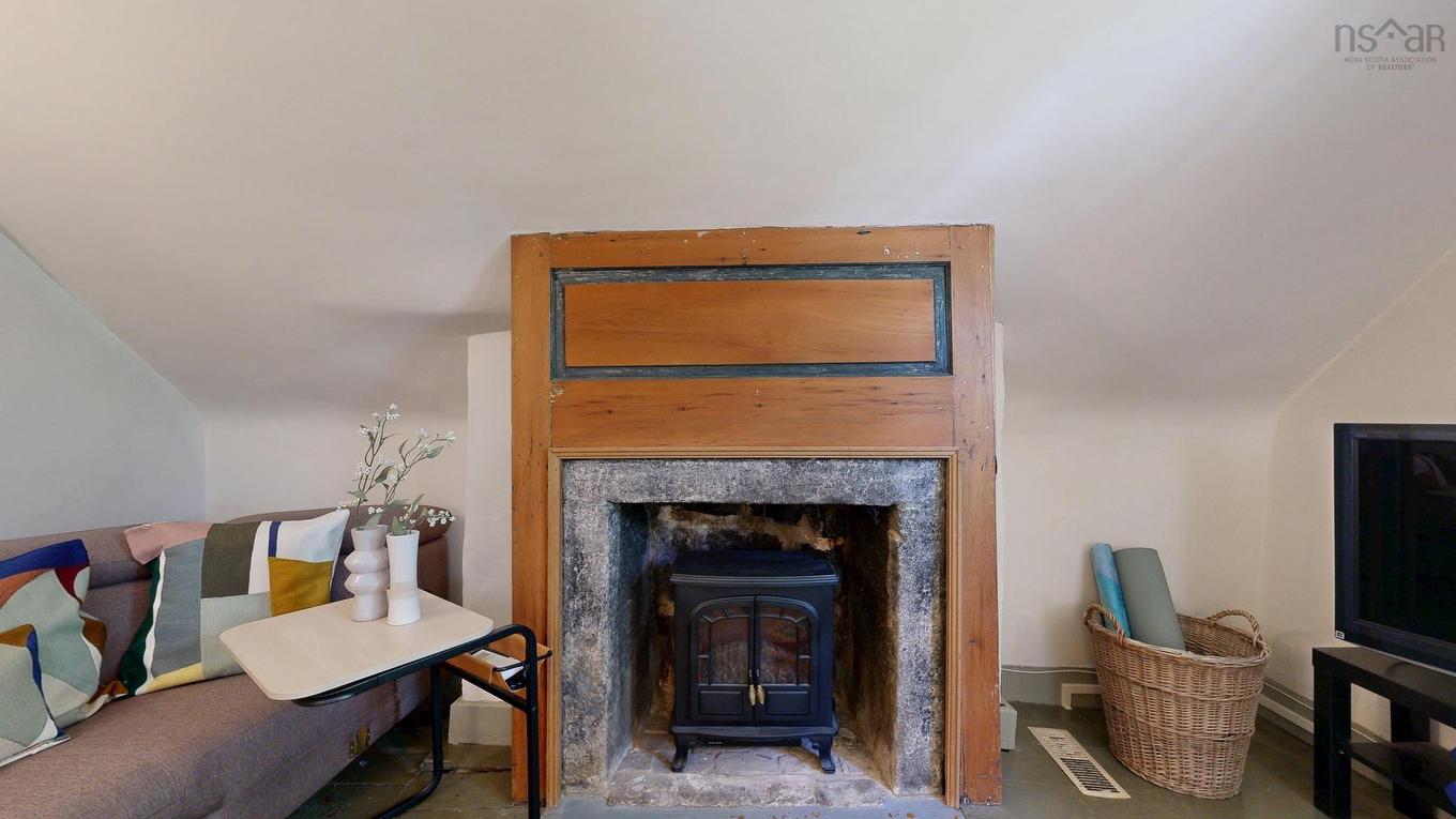 17 George Street, Shelburne, NS