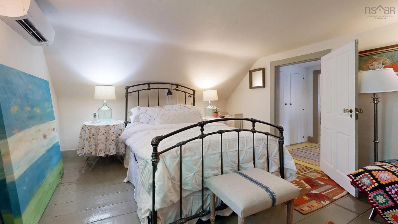 17 George Street, Shelburne, NS