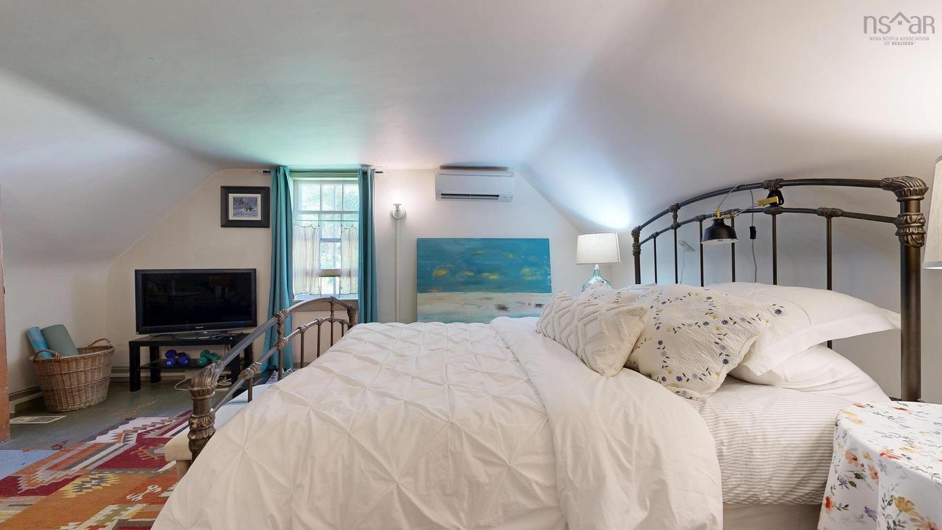 17 George Street, Shelburne, NS