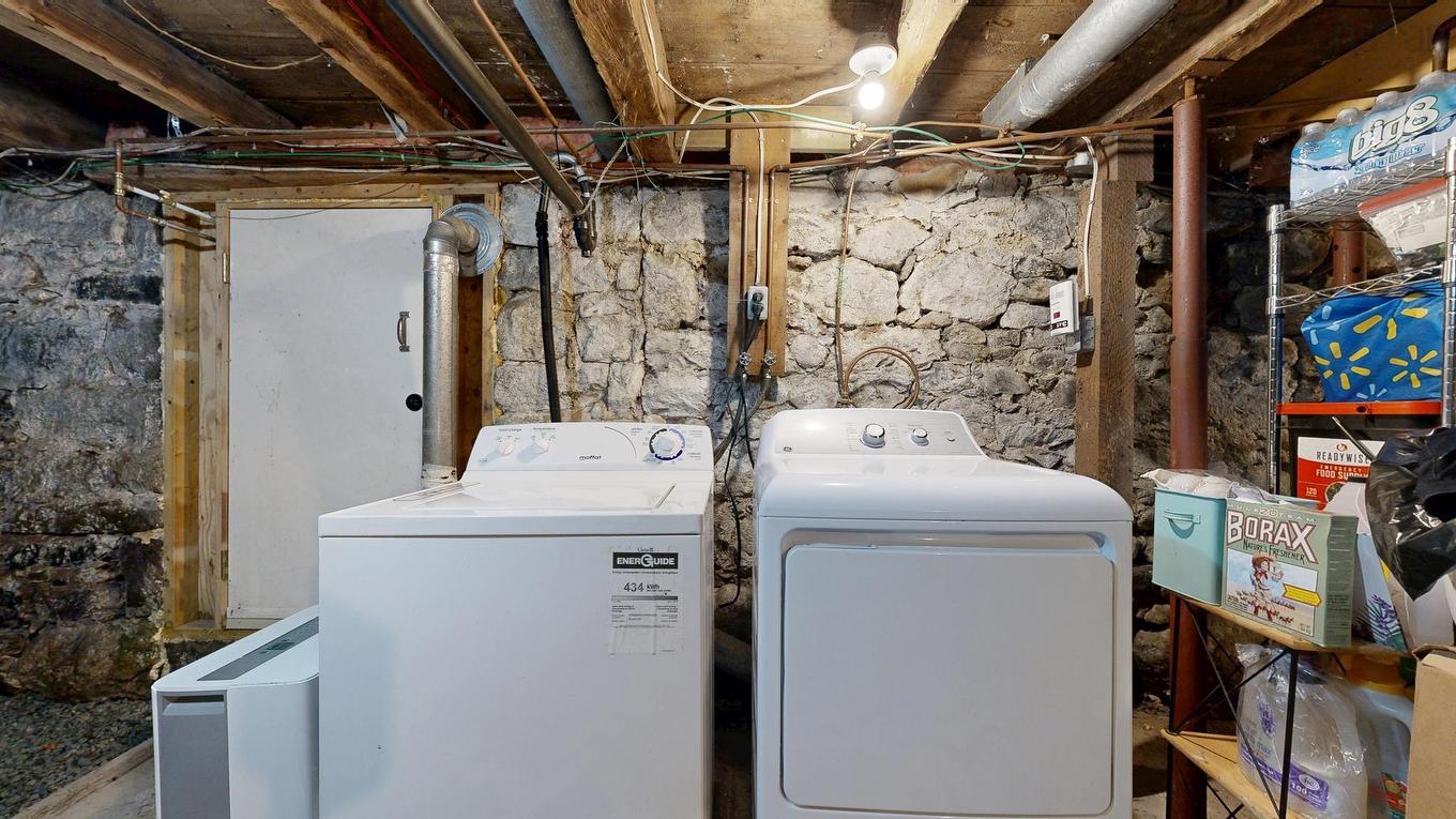 17 George Street, Shelburne, NS