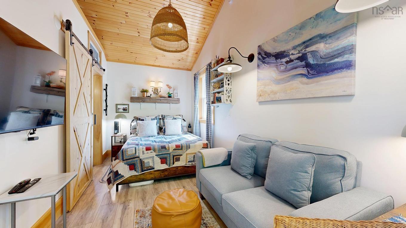 17 George Street, Shelburne, NS