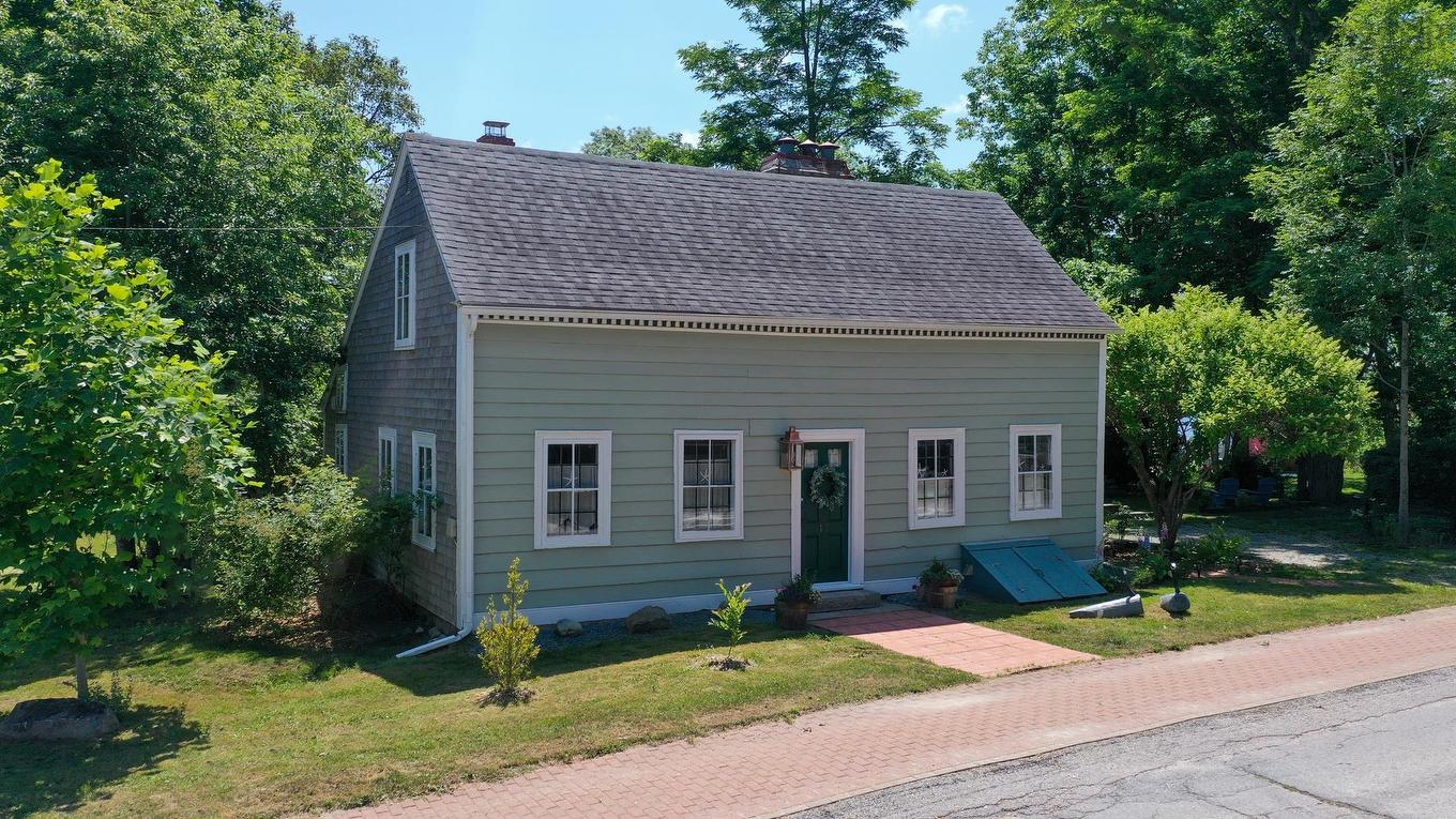 17 George Street, Shelburne, NS