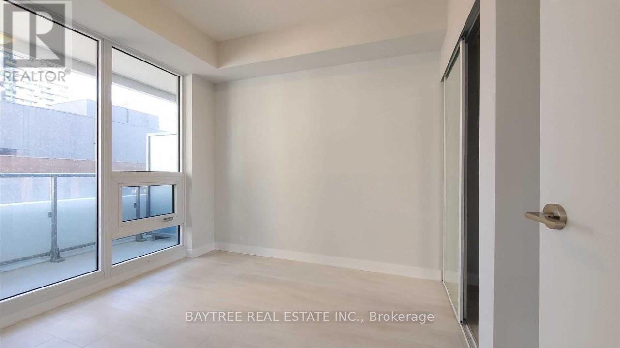 809 - 2221 Yonge Street, Toronto, ON - Indoor Photo Showing Other Room