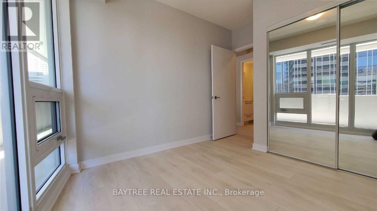 809 - 2221 Yonge Street, Toronto, ON - Indoor Photo Showing Other Room