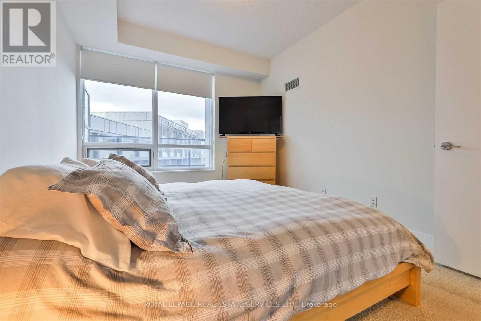 412 - 181 Wynford Drive, Toronto, ON - Indoor Photo Showing Bedroom