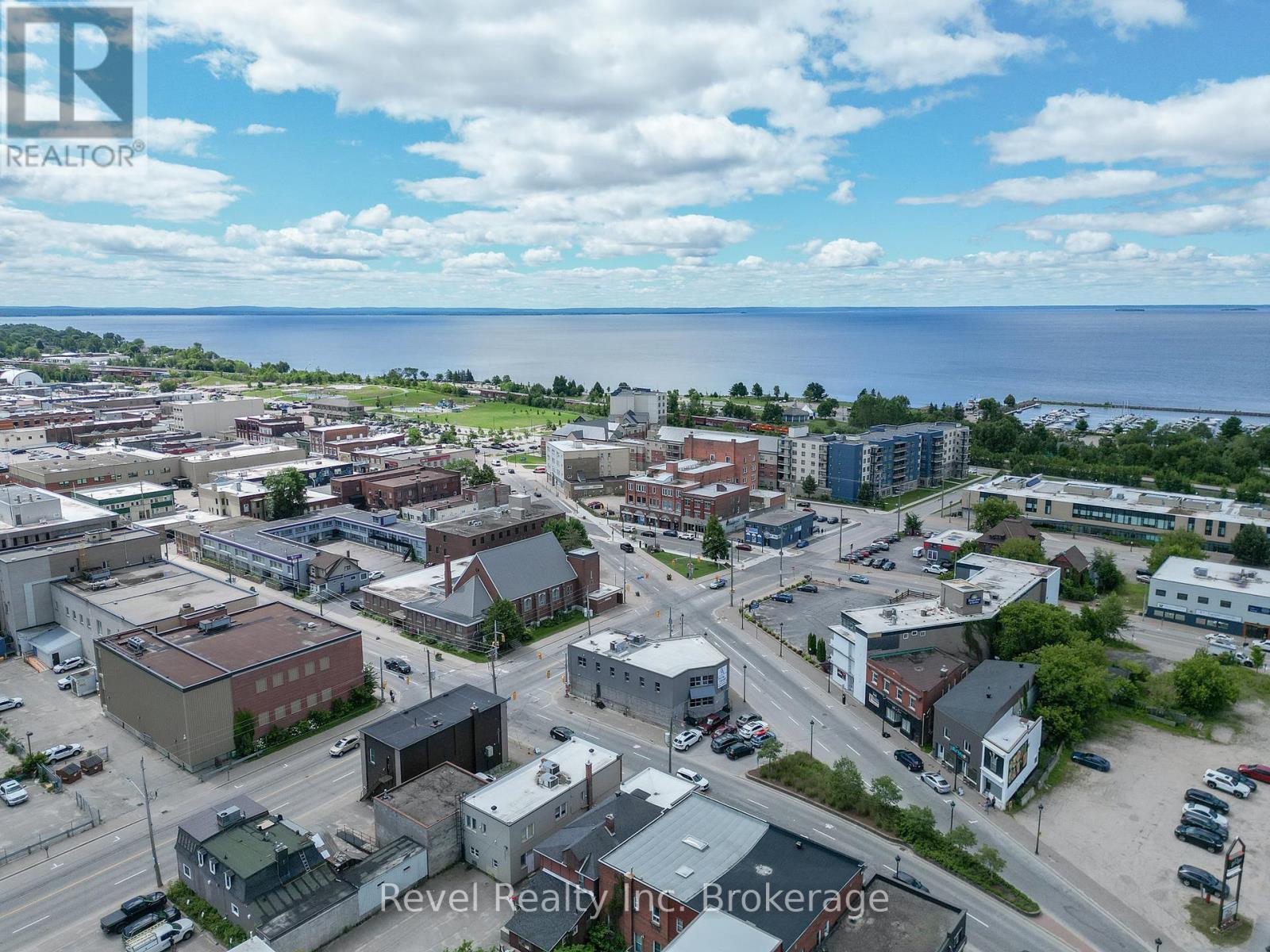 319 Algonquin Avenue, North Bay (Central), ON