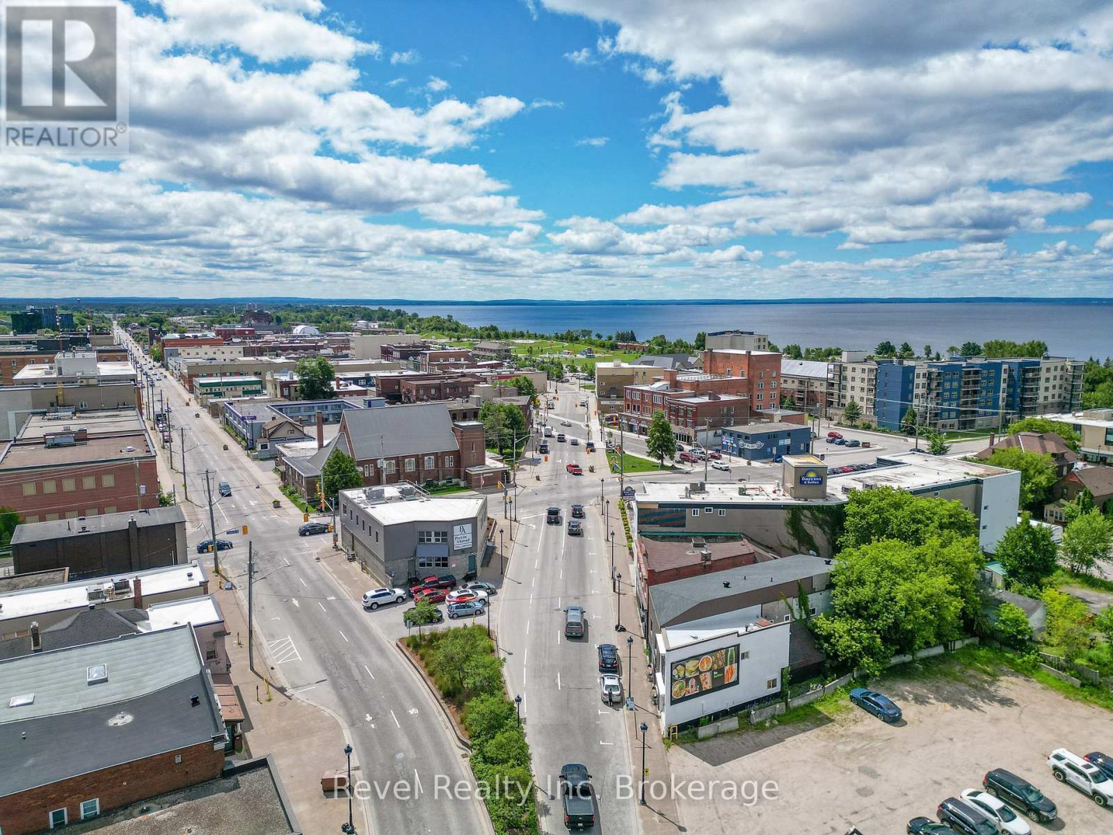 319 Algonquin Avenue, North Bay (Central), ON