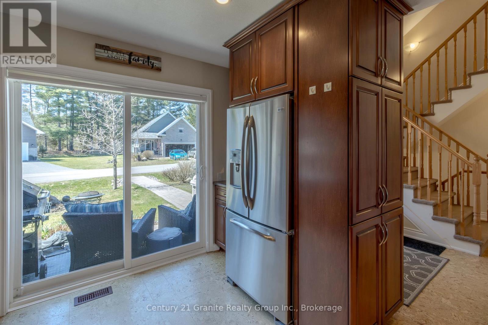 44 Webb Circle, Dysart Et Al (Dysart), ON - Indoor Photo Showing Other Room