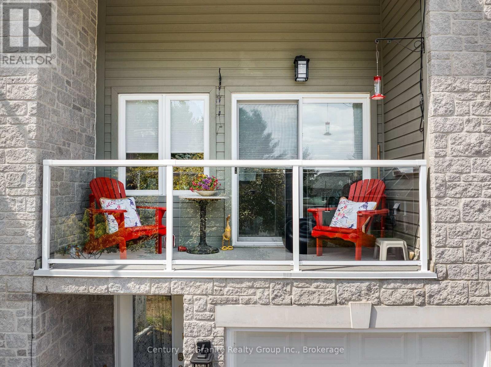 44 Webb Circle, Dysart Et Al (Dysart), ON - With Exterior