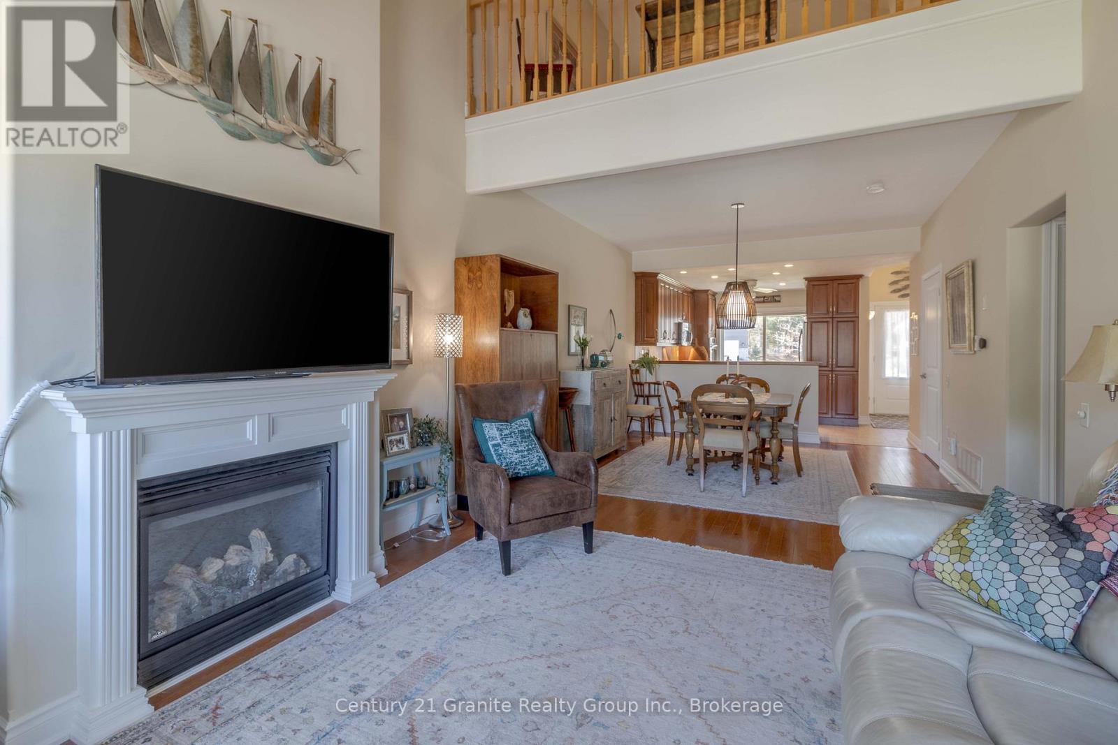 44 Webb Circle, Dysart Et Al (Dysart), ON - Indoor Photo Showing Living Room With Fireplace
