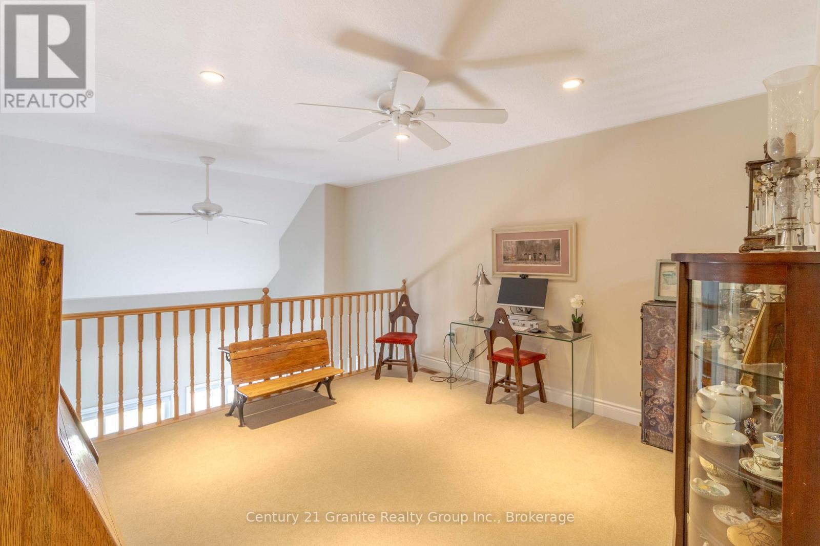 44 Webb Circle, Dysart Et Al (Dysart), ON - Indoor Photo Showing Other Room