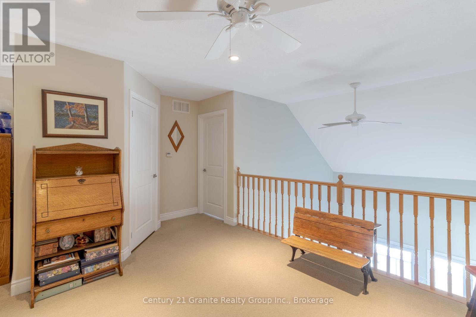 44 Webb Circle, Dysart Et Al (Dysart), ON - Indoor Photo Showing Other Room